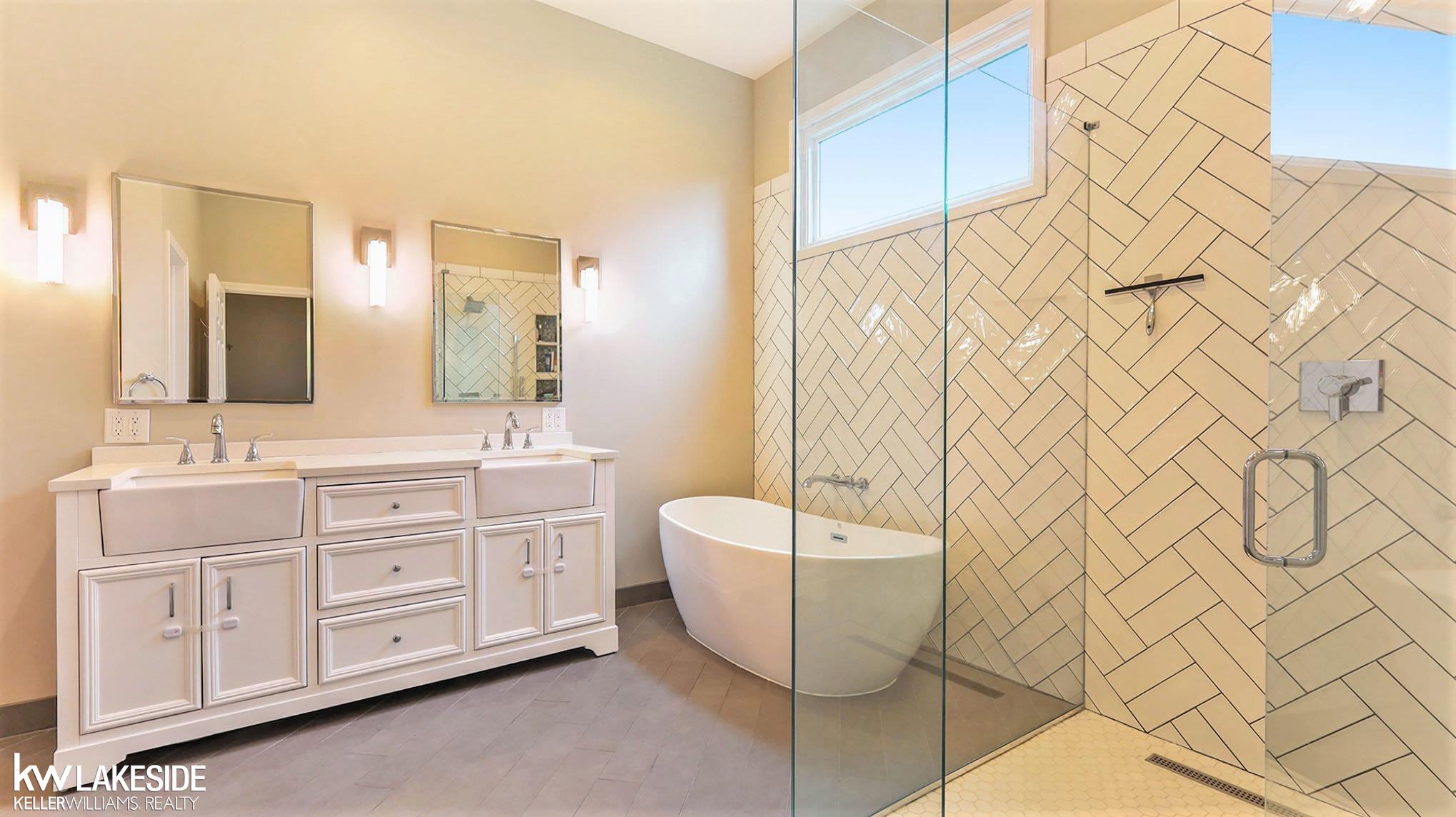 2694 Forest View Court Rochester Hills, MI 48307 - Photo 19 of 47