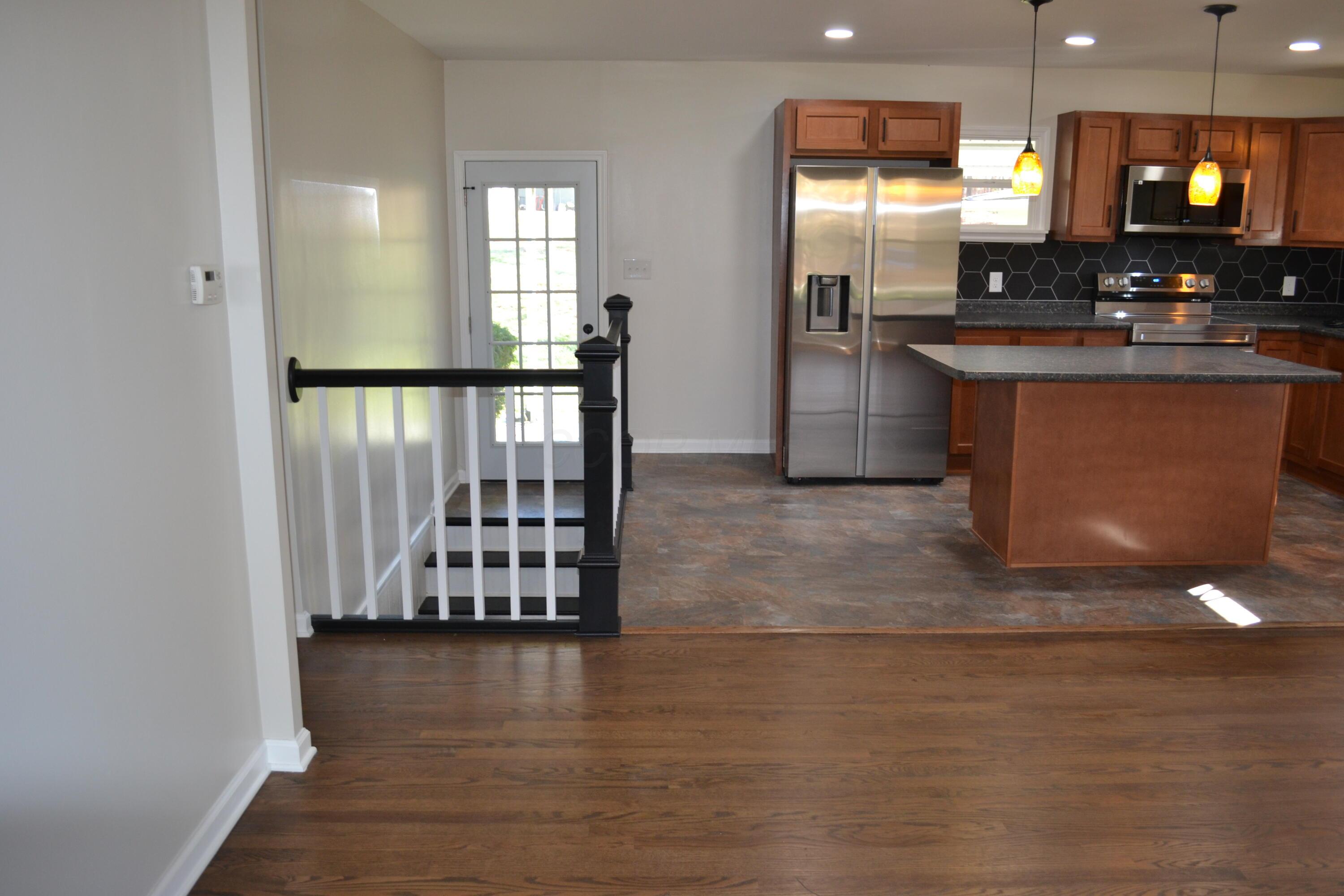 5375 Fairmount Road Heath, OH 43056 - Photo 5 of 63 DSC_0136