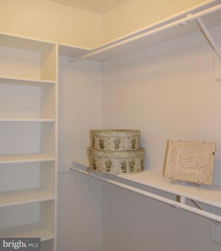 10999 Thrush Ridge Road Reston, VA 20191 - Photo 11 of 24 a view of room