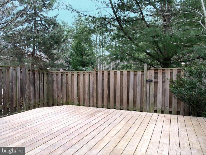 10999 Thrush Ridge Road Reston, VA 20191 - Photo 16 of 24