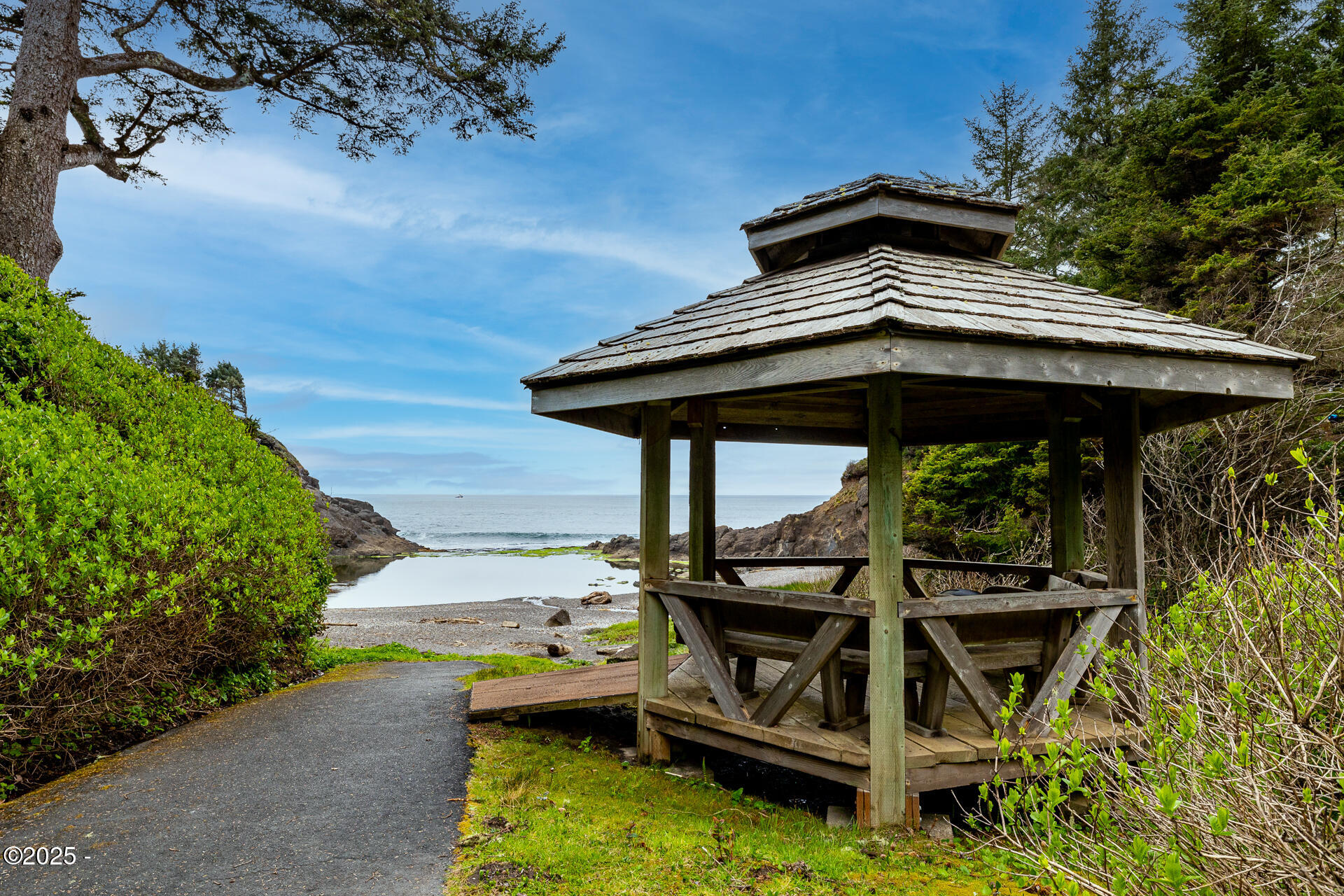 115 Gull Station Depoe Bay, OR 97341 - Photo 67 of 68 LWC Gazebo