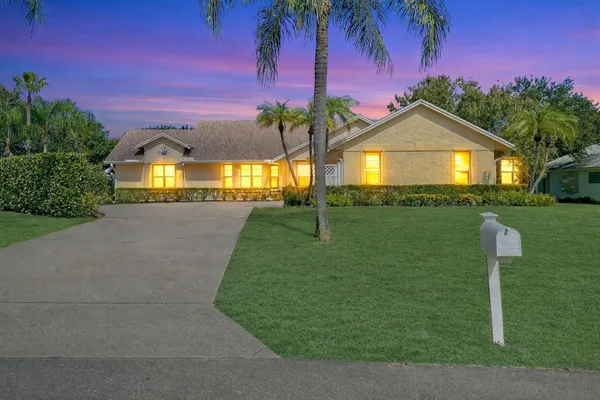 $5,000 | 8001 Southeast Pilots Cove Terrace, Hobe Sound, FL 33455