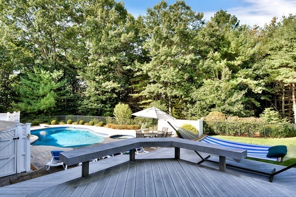 14 Huckleberry Road Hopkinton, MA 01748 - Photo 23 of 30 Gallery Image 23