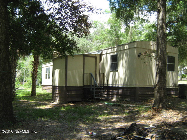 222 Kyte Road San Mateo, FL 32187 - Photo 3 of 11 Back of Home