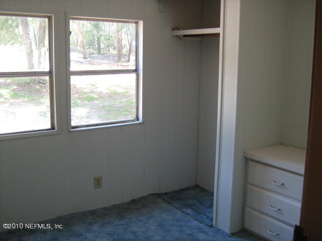 222 Kyte Road San Mateo, FL 32187 - Photo 7 of 11 Bedroom