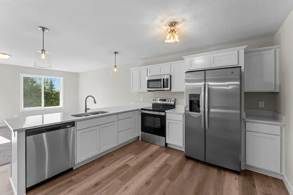 $469,850 | 2101 Pleasant Drive, Prescott, WI 54021