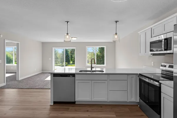 $469,850 | 2101 Pleasant Drive, Prescott, WI 54021