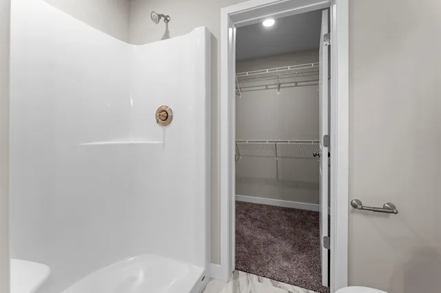 $474,850 | 2101 Pleasant Drive, Prescott, WI 54021