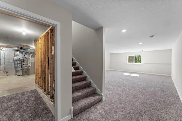 $474,850 | 2101 Pleasant Drive, Prescott, WI 54021