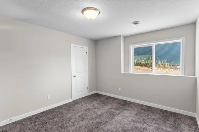 $474,850 | 2101 Pleasant Drive, Prescott, WI 54021