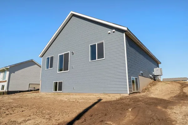 $469,850 | 2101 Pleasant Drive, Prescott, WI 54021
