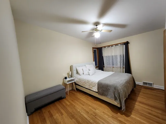 $354,500 | 7638 Knox Avenue, Skokie, IL 60076