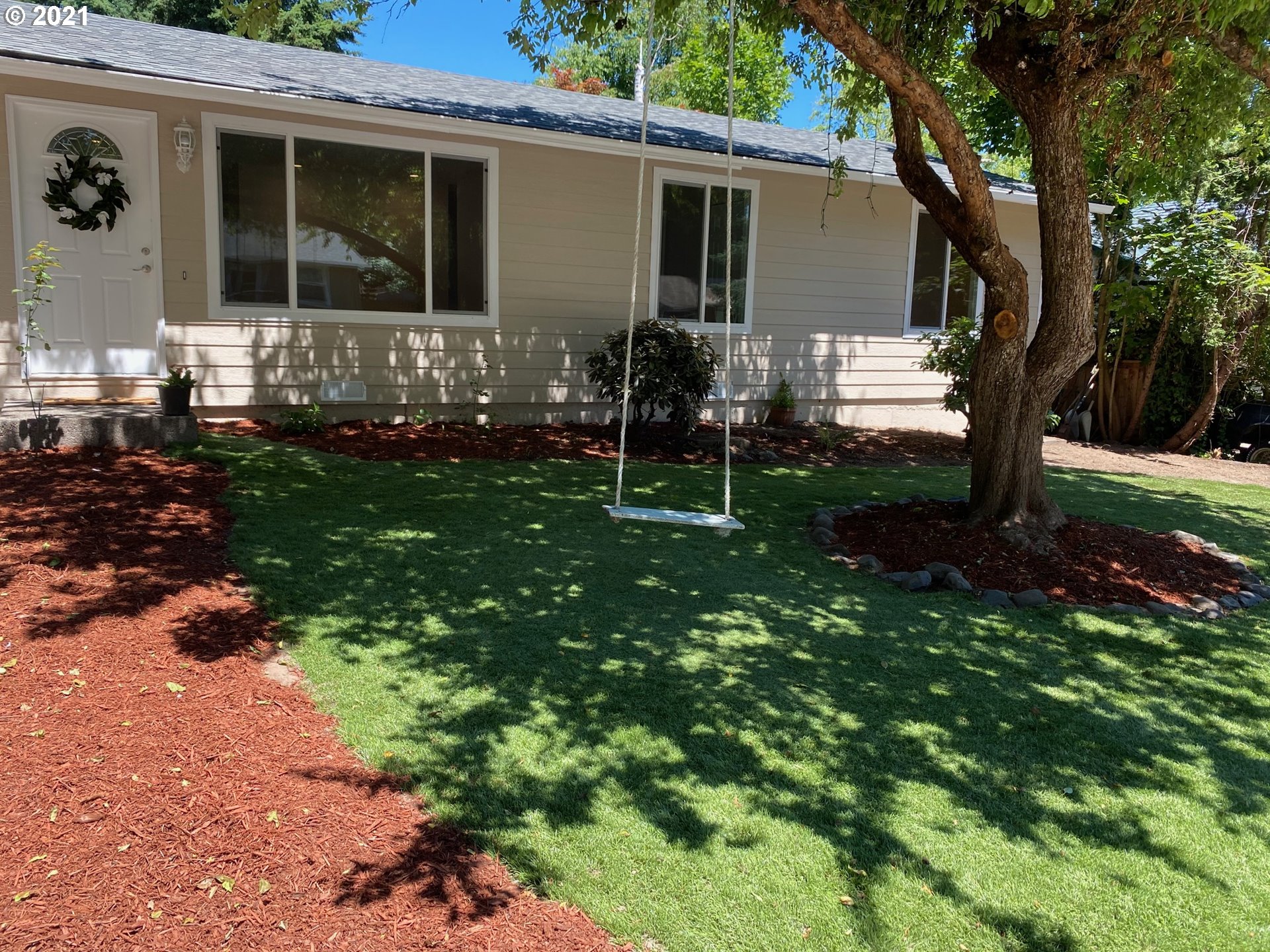 19655 Southwest Rosa Road Beaverton, OR 97078 - Photo 2 of 20 Gallery Image 2