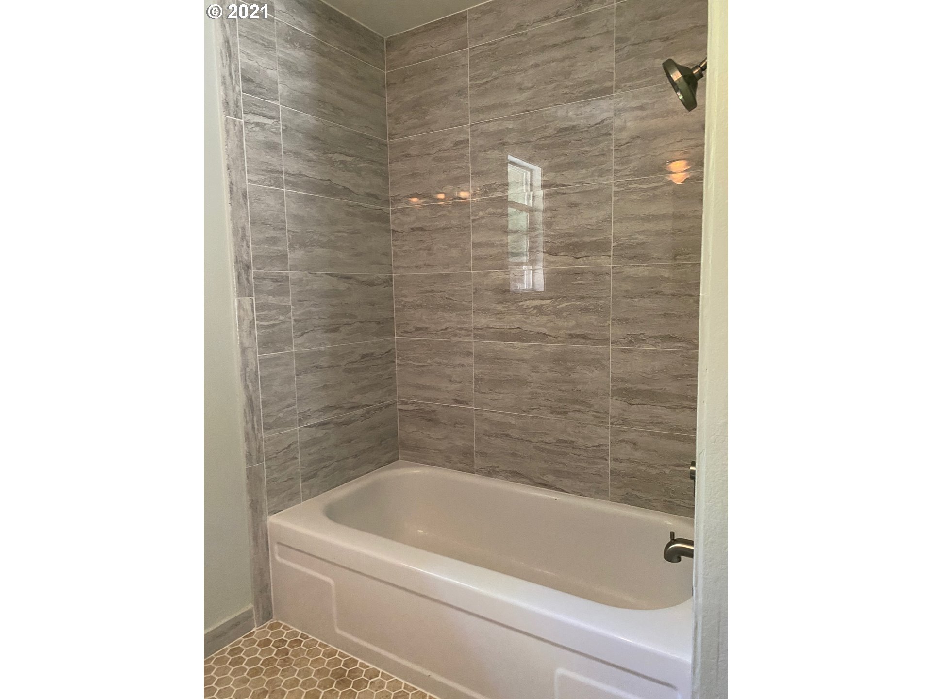 19655 Southwest Rosa Road Beaverton, OR 97078 - Photo 16 of 20 Gallery Image 16