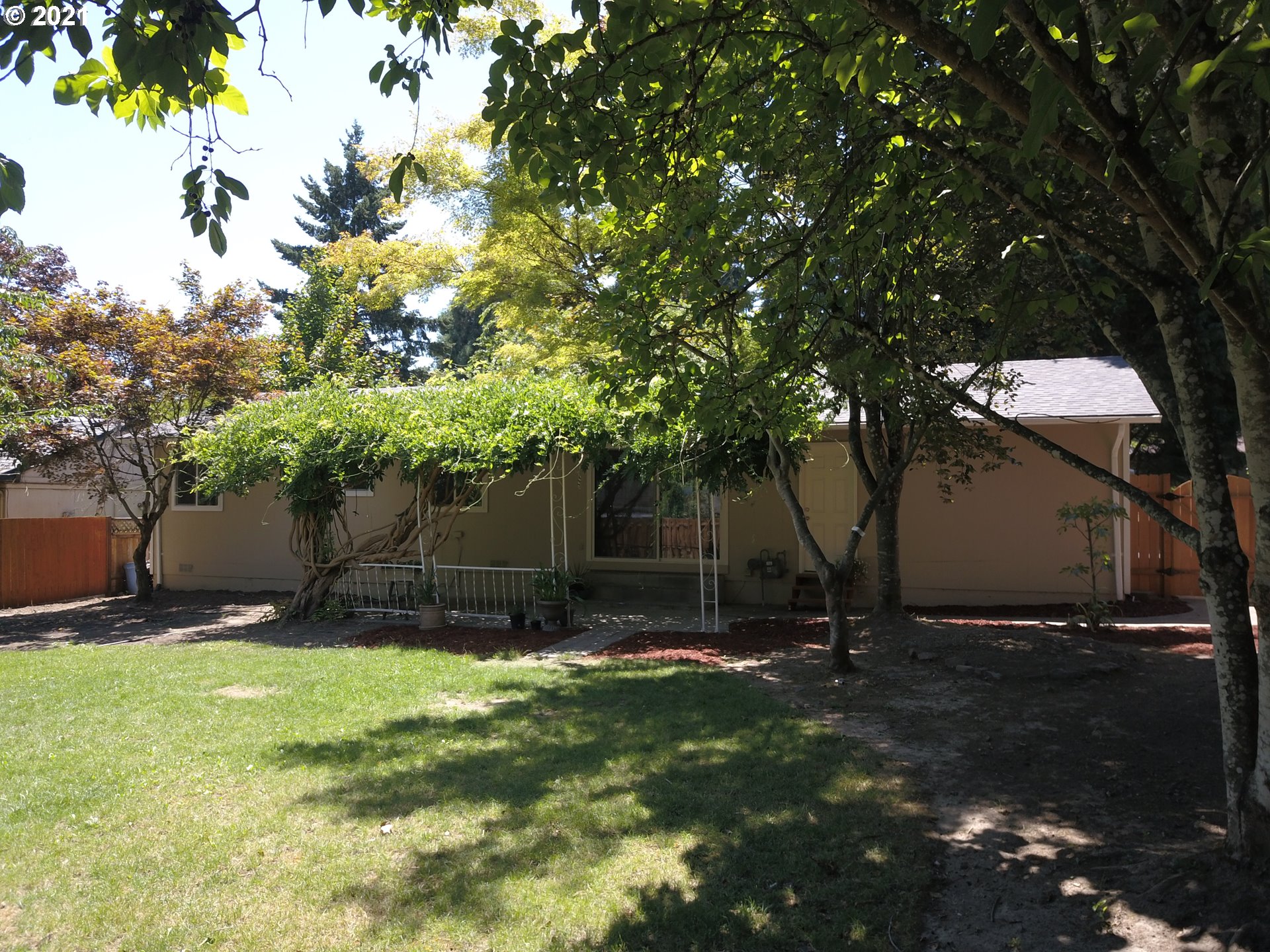 19655 Southwest Rosa Road Beaverton, OR 97078 - Photo 6 of 20 Gallery Image 6