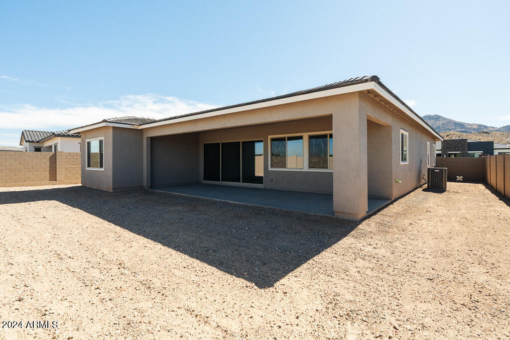 3640 West Summerside Road Laveen, AZ 85339 - Photo 23 of 24 Tri Pointe Whispering Hills 103 - Backya
