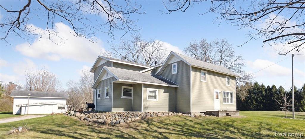 8023 Bray Road Vassar, MI 48768 - Photo 1 of 48