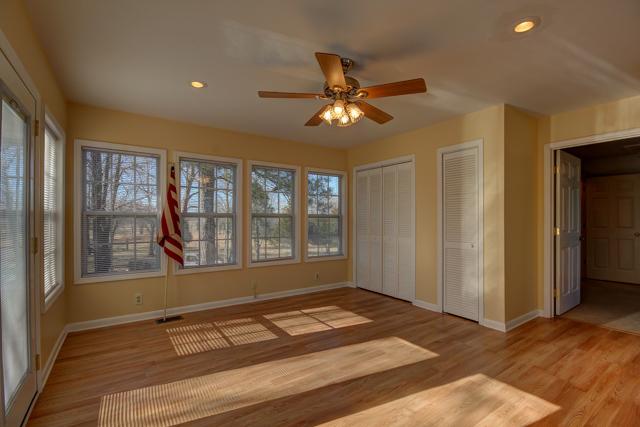 2600 Lake Road Woodlawn, TN 37191 - Photo 5 of 20 Gallery Image 5