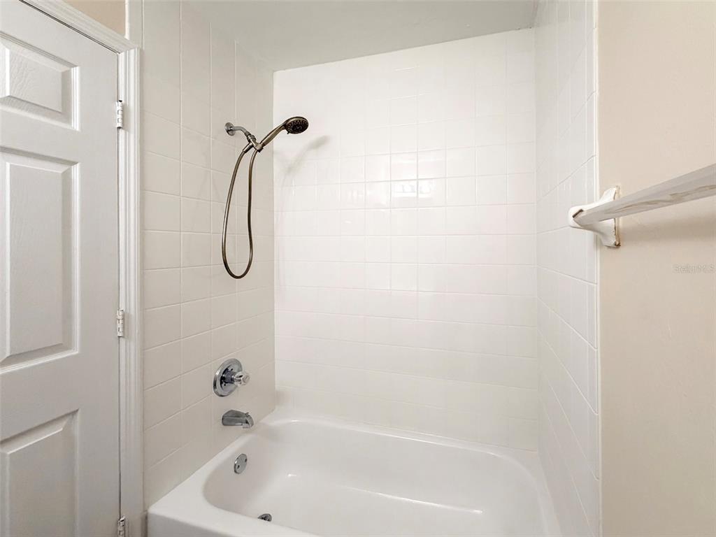 4003 Southwest 27th Street, Unit 13 Gainesville, FL 32608 - Photo 18 of 24