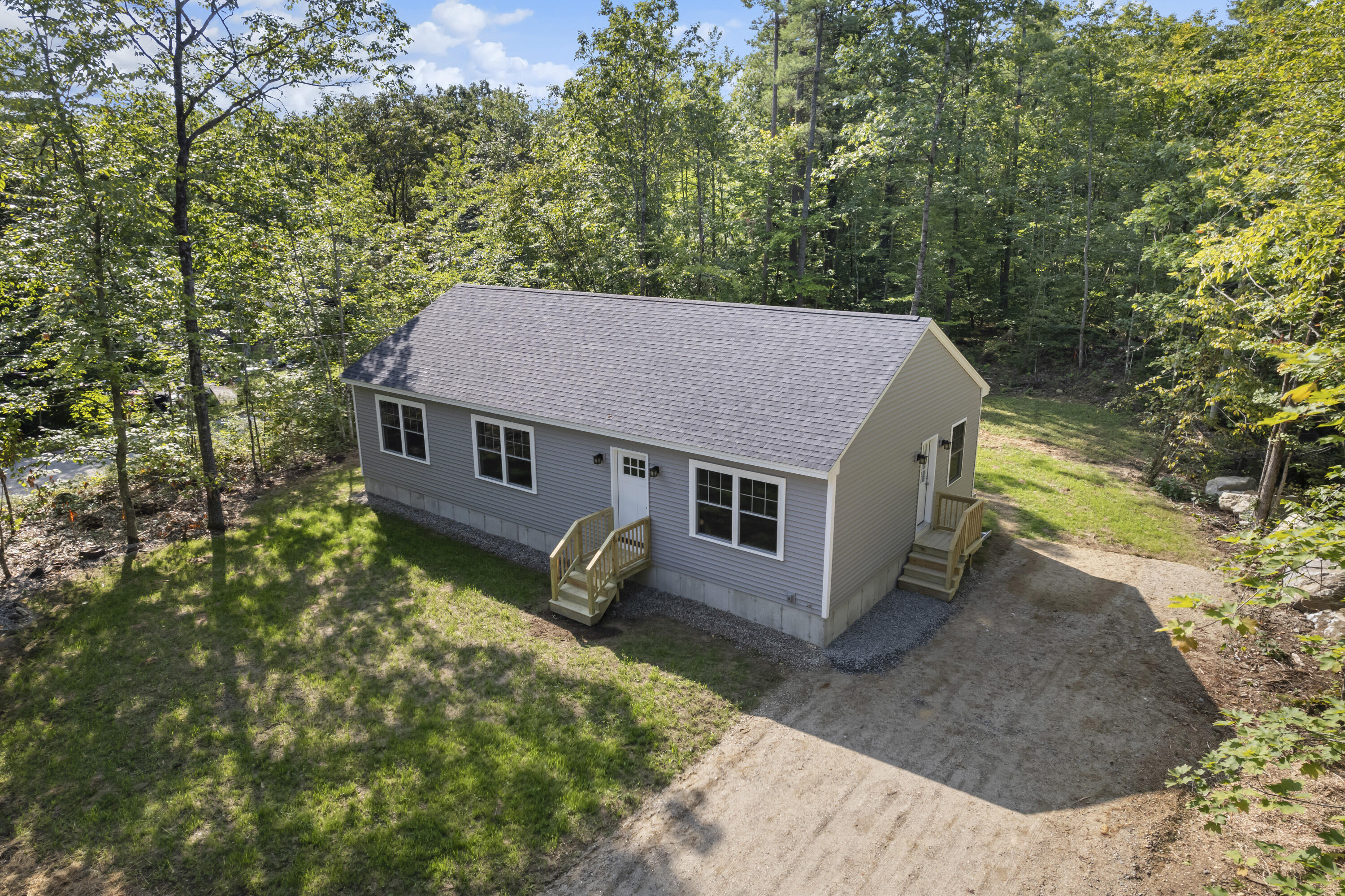 6 Lynx Circle Limerick, ME 04048 - Photo 1 of 40 photos_high_resolution_6_Lynx_Circle_101