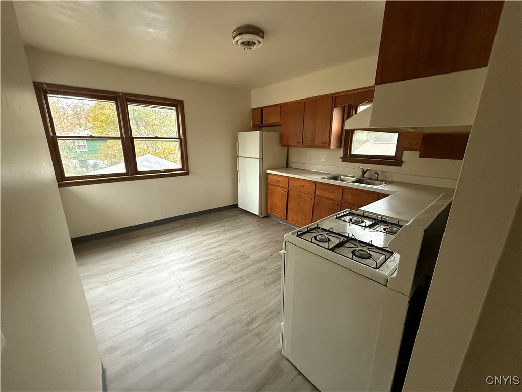 483 Pleasantview Avenue, Unit 2 Salina, NY 13208 - Photo 4 of 11