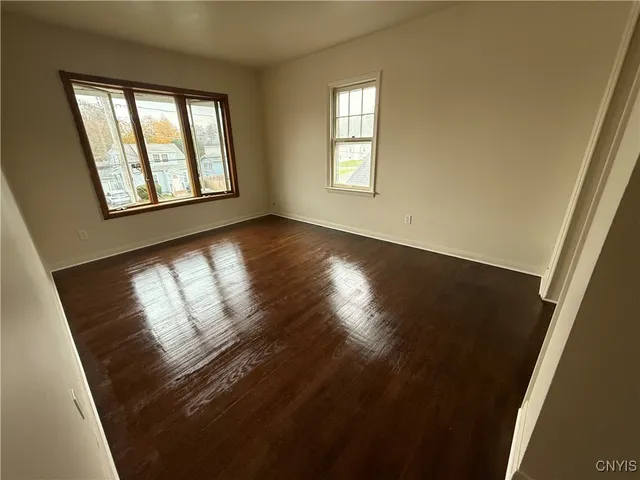 $1,300 | 483 Pleasantview Avenue, Unit 2, Salina, NY 13208