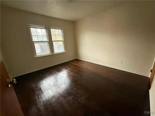 $1,300 | 483 Pleasantview Avenue, Unit 2, Salina, NY 13208