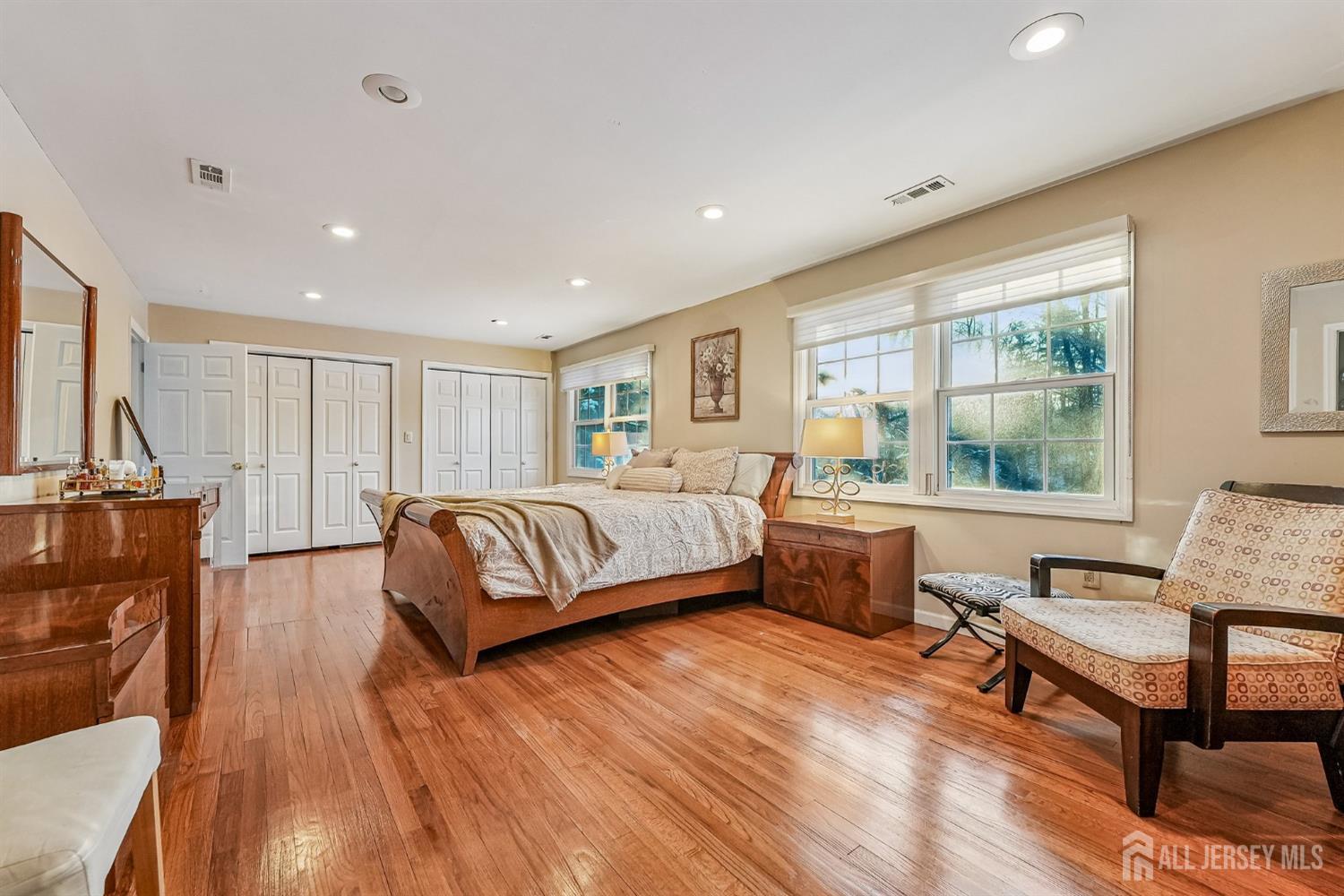 42 Colburn Road East Brunswick, NJ 08816 - Photo 15 of 33