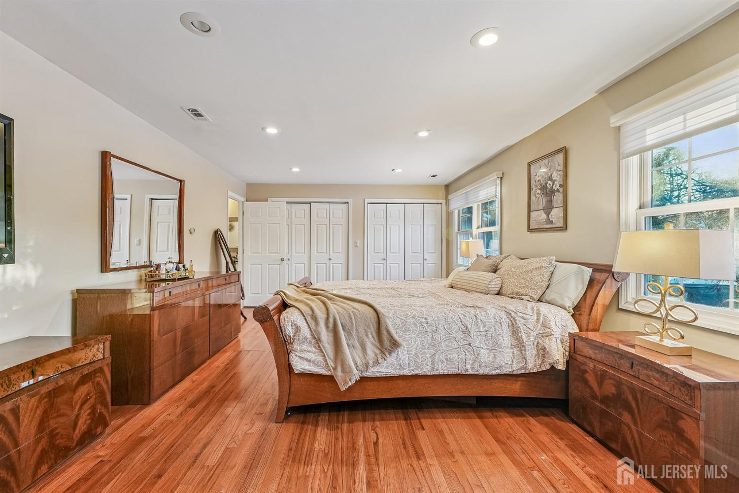 42 Colburn Road East Brunswick, NJ 08816 - Photo 16 of 33