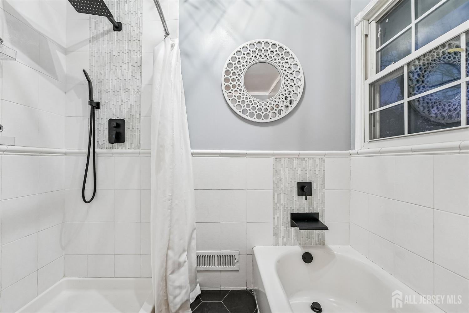 42 Colburn Road East Brunswick, NJ 08816 - Photo 25 of 33