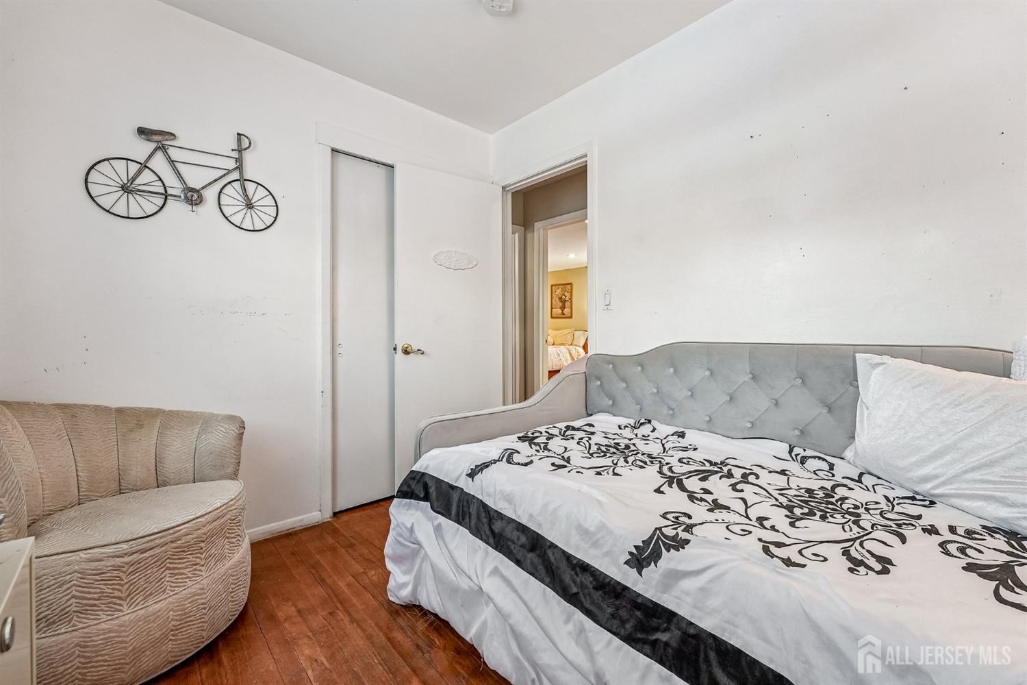 42 Colburn Road East Brunswick, NJ 08816 - Photo 27 of 33