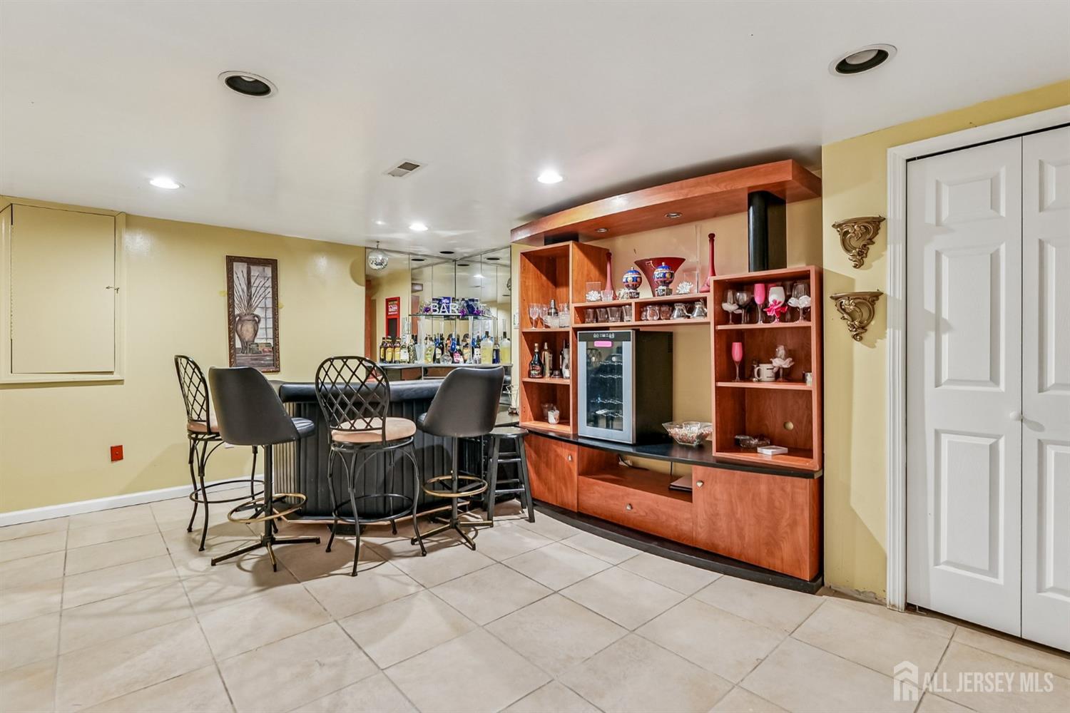 42 Colburn Road East Brunswick, NJ 08816 - Photo 28 of 33