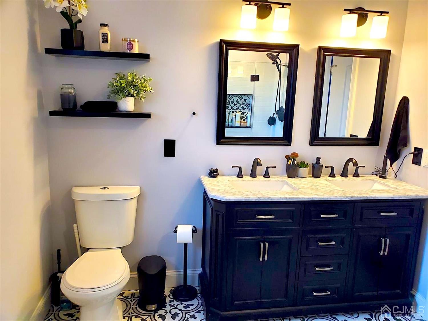 563 Crows Mill Road Fords, NJ 08863 - Photo 13 of 27 Master Bath