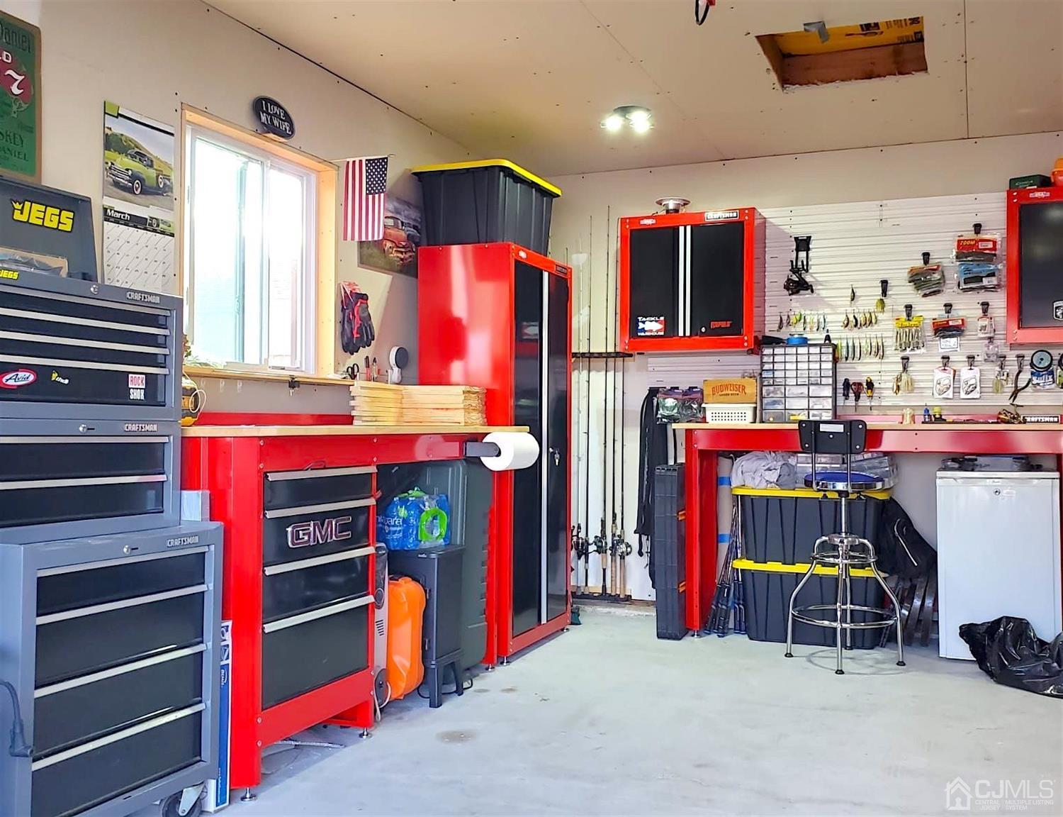563 Crows Mill Road Fords, NJ 08863 - Photo 26 of 27 Garage