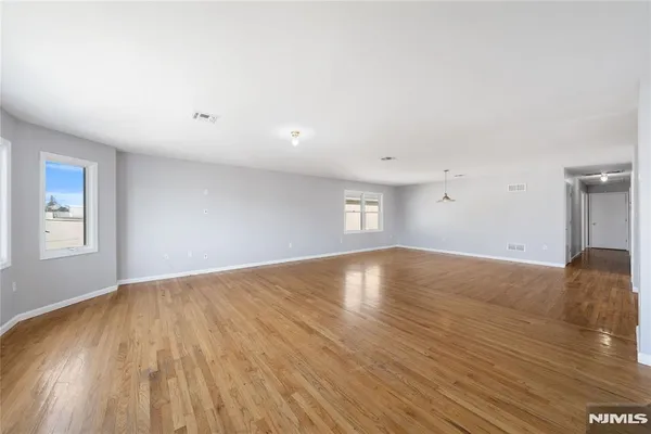 $3,000 | 196 Sandford Avenue, Unit 2, Kearny, NJ 07032