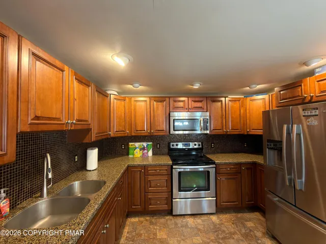 $60,000 | 624 East Front Street, Lansford, PA 18232