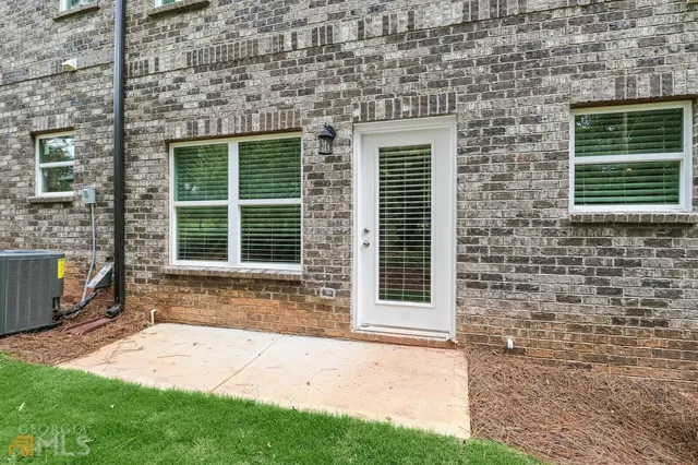 $1,695 | 15 Sprayberry Road, Unit 15, Newnan, GA 30263