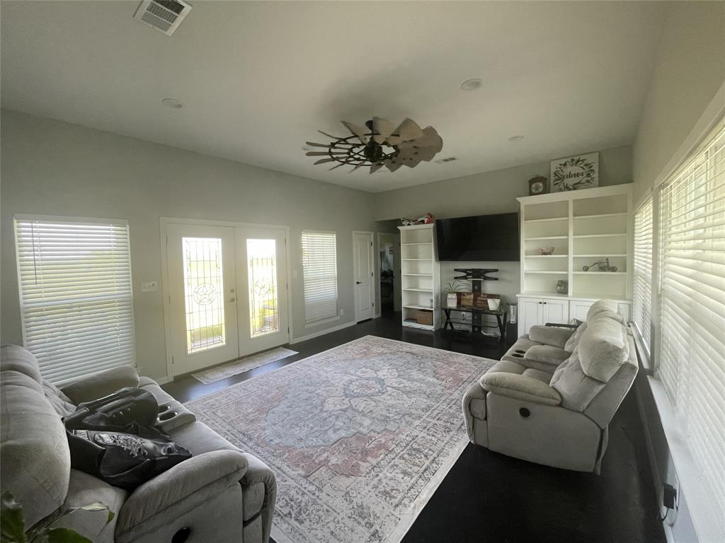 2622 Refuge Road Sherman, TX 75092 - Photo 6 of 34