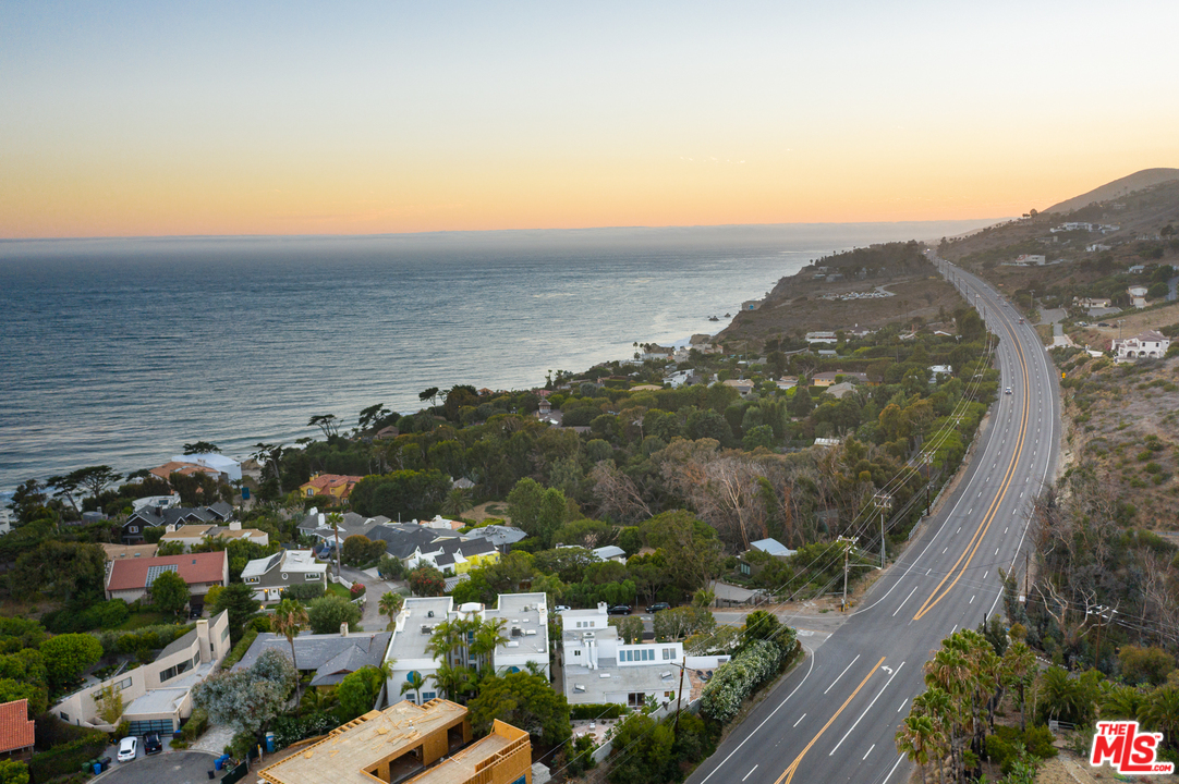 31855 Broad Beach Road Malibu, CA 90265 - Photo 29 of 33