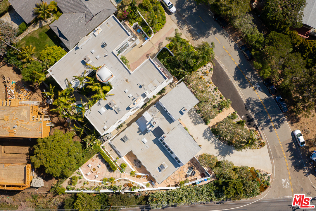 31855 Broad Beach Road Malibu, CA 90265 - Photo 31 of 33