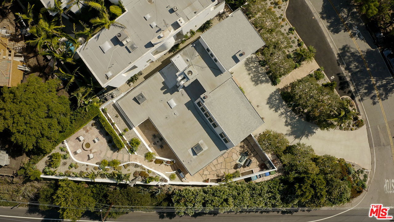 31855 Broad Beach Road Malibu, CA 90265 - Photo 32 of 33