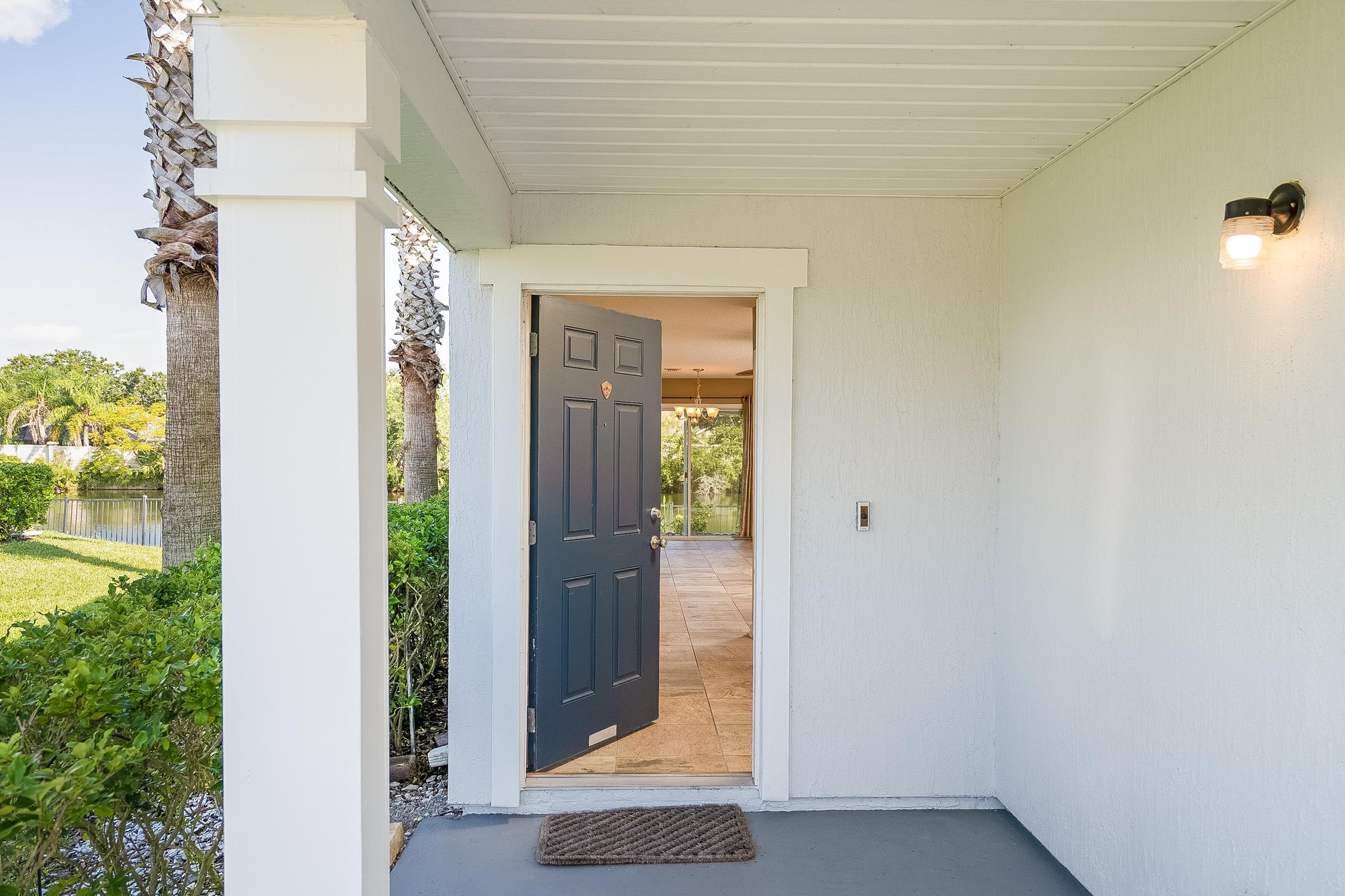 183 Islander Drive St. Augustine, FL 32080 - Photo 10 of 36 a view of an entryway