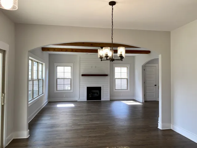 $2,000 | 970 Cherry Blossom Lane, Clarksville, TN 37040