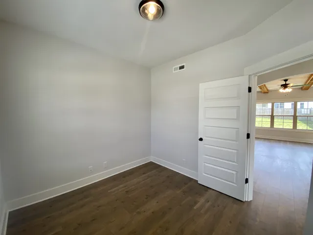 $2,000 | 970 Cherry Blossom Lane, Clarksville, TN 37040