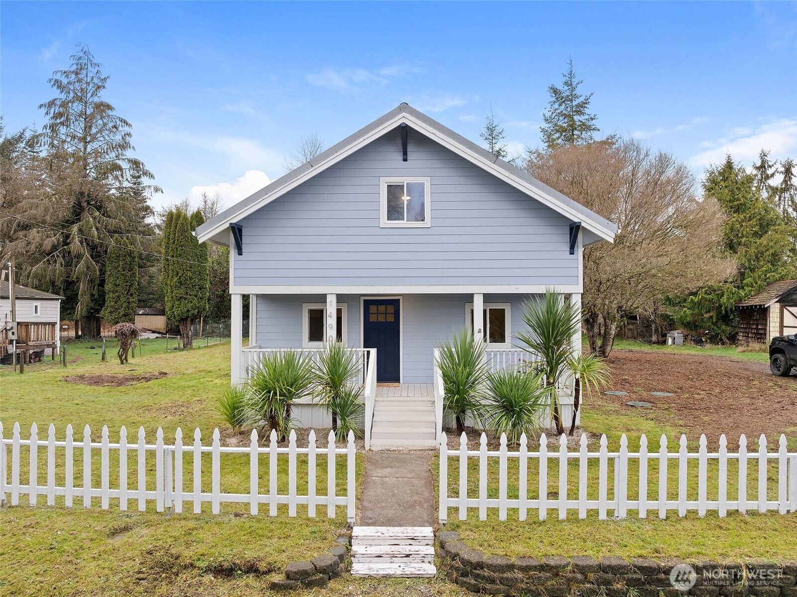 1490 Armstrong Street Raymond, WA 98577 - Photo 1 of 35