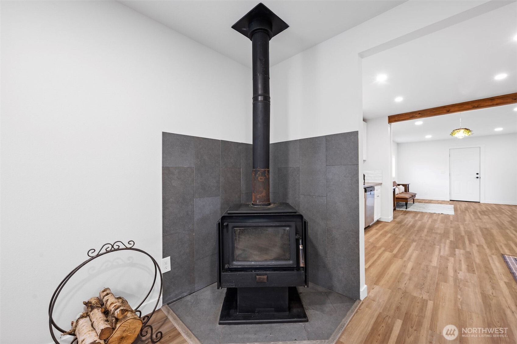 1490 Armstrong Street Raymond, WA 98577 - Photo 11 of 35