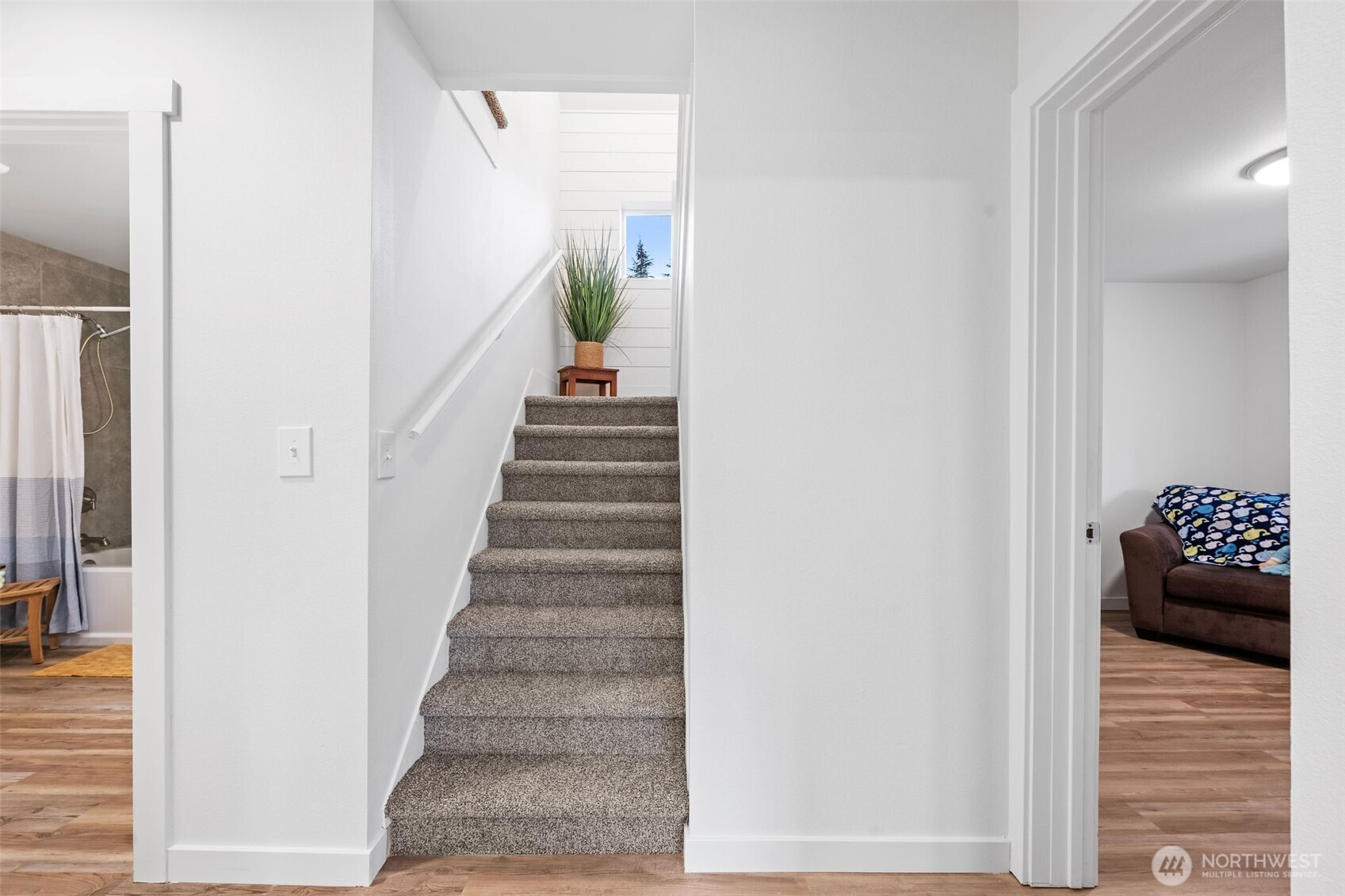 1490 Armstrong Street Raymond, WA 98577 - Photo 12 of 35