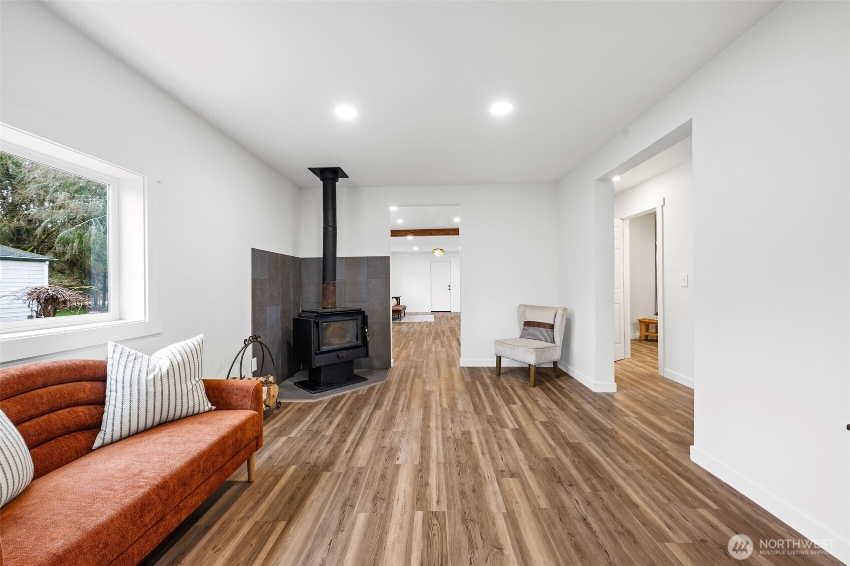 1490 Armstrong Street Raymond, WA 98577 - Photo 9 of 35