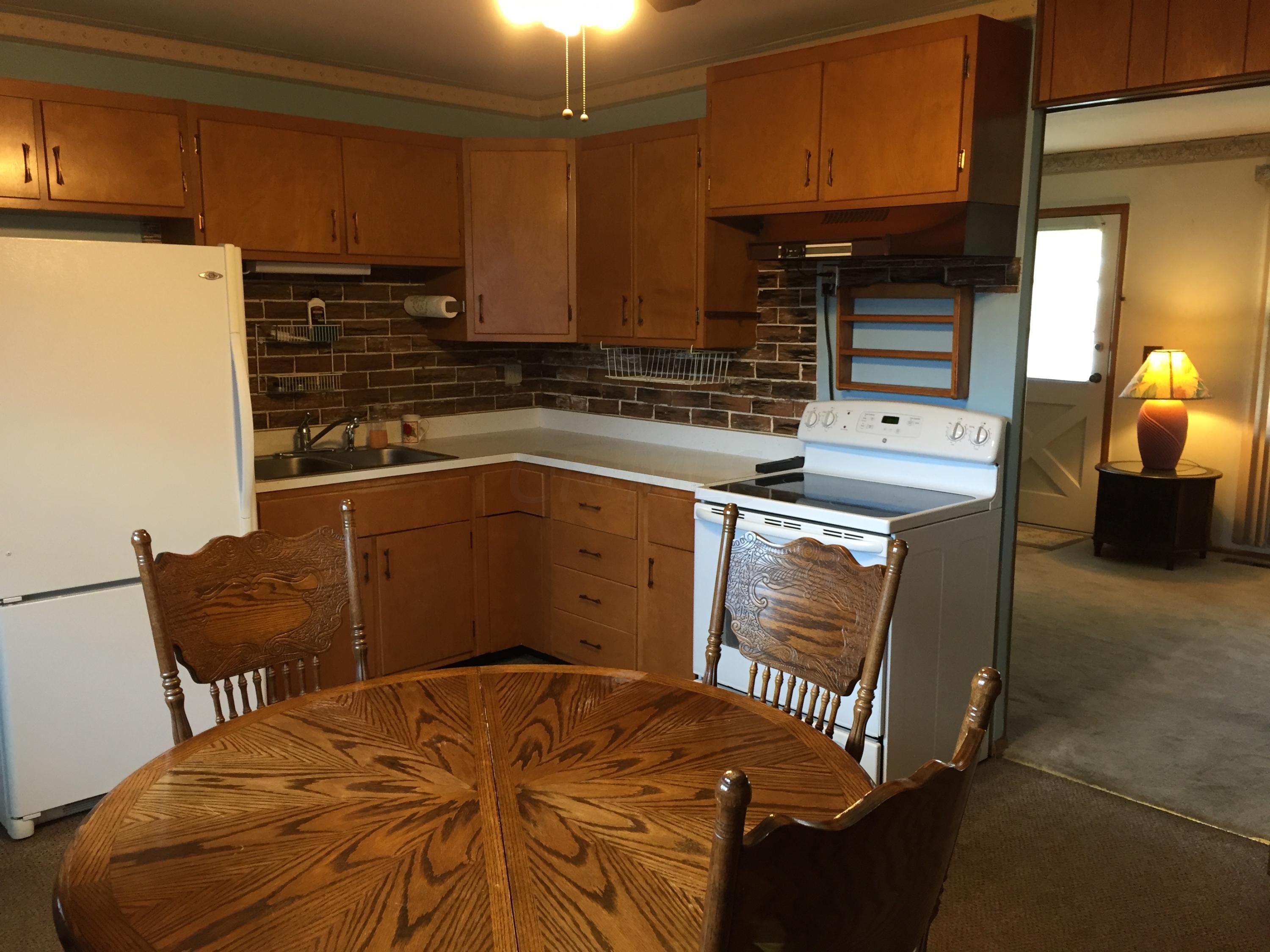 1820 Portage Path Springfield, OH 45506 - Photo 7 of 17