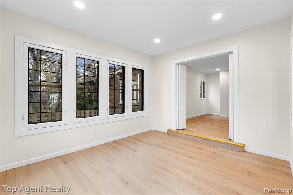 784 Barrington Road Grosse Pointe, MI 48230 - Photo 29 of 55